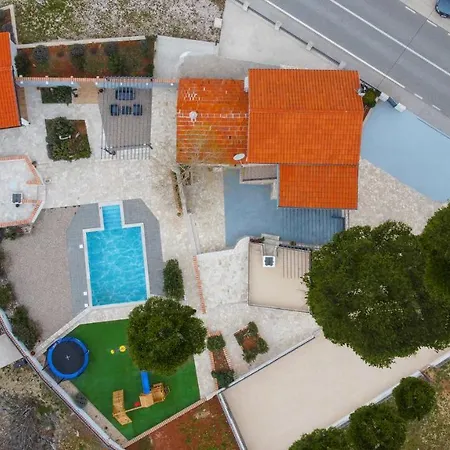 Biokovska Villa